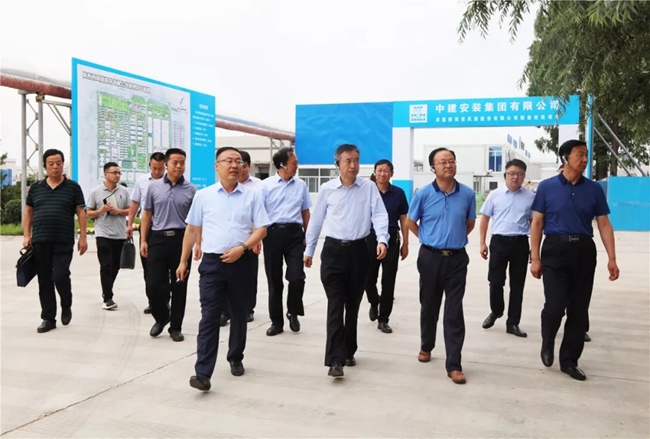 双色球分析欢迎您,党组书记马秉寅莅临西凤集团公司考察调研